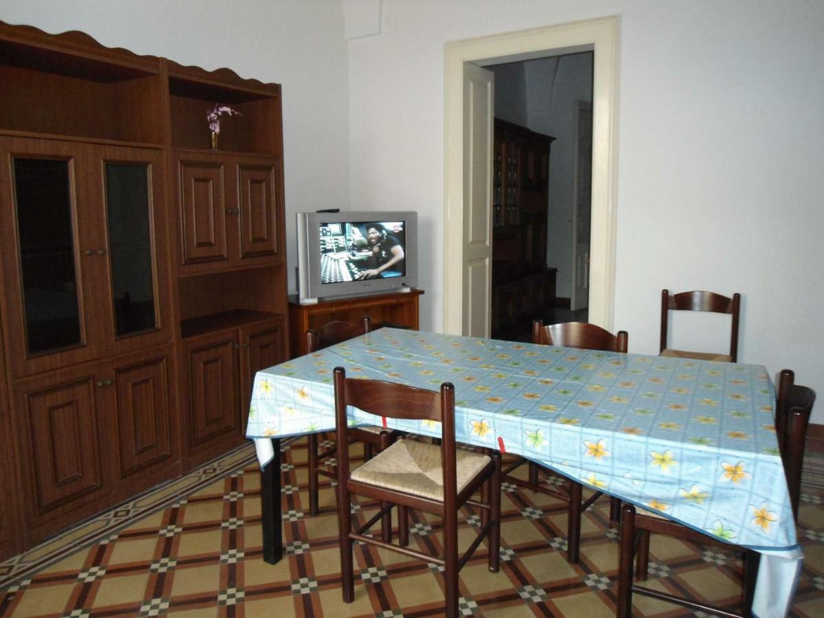 Casa Tipica Di Mirella Villa Santa Maria di Leuca Bagian luar foto